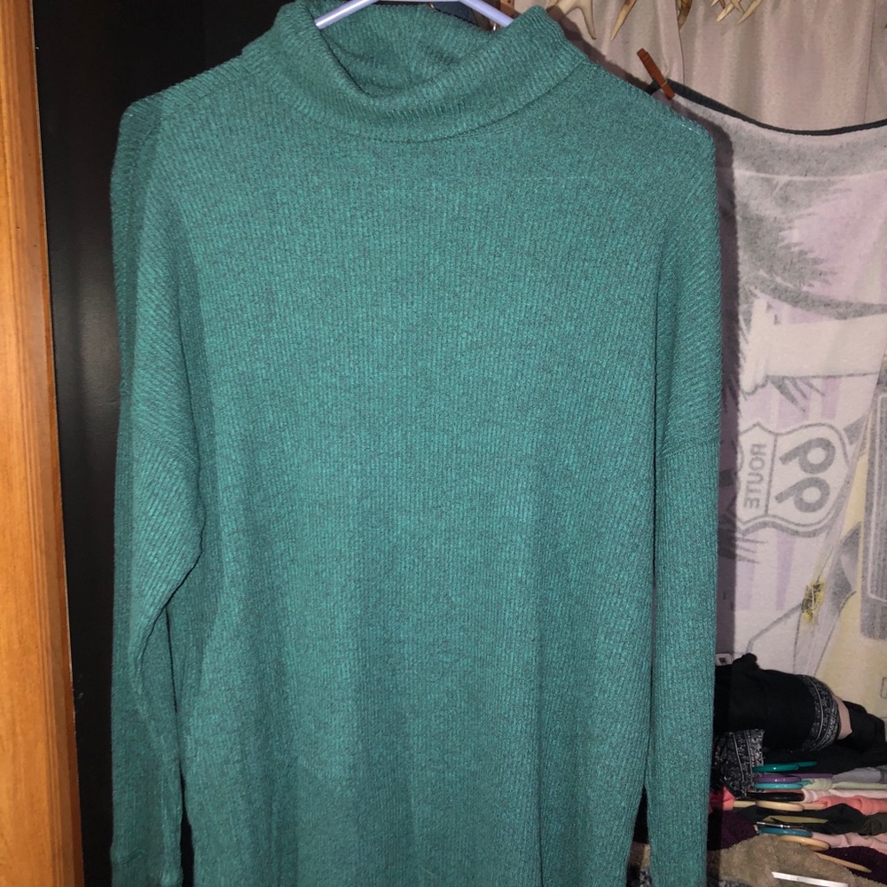 Turtle Neck Long Sleeve Top